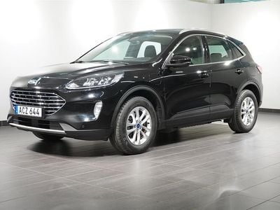 Svart Begagnad 2022 Ford Kuga Titanium SUV | 258 800 kr (Marknadspris)