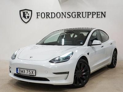 Begagnad Tesla Model 3 Performance 377 kW (513 HK) 2023 Vit Sedan