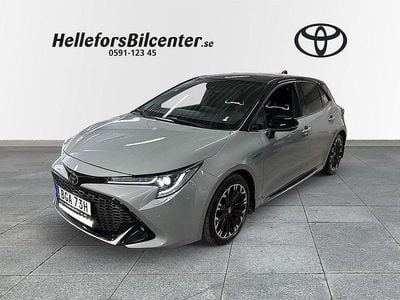 Grå Begagnad 2020 Toyota Corolla Hybrid Play Halvkombi | 269 500 kr (Dyr)