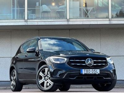 Svart Begagnad 2021 Mercedes GLC300 Premium SUV | 369 900 kr