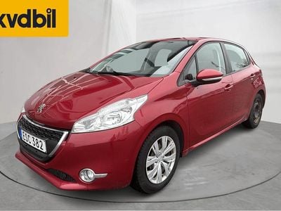 Begagnad Peugeot 208 82 HK (60 kW) 2015 Mörkröd Halvkombi