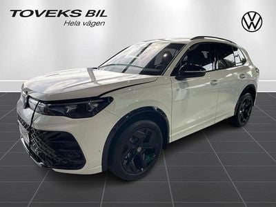 Ny VW Tiguan R-line 194 HK (142 kW) 2025 Vit (pure white) SUV
