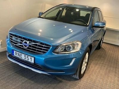Begagnad Volvo XC60 Momentum 191 HK (140 kW) 2017 Blå SUV