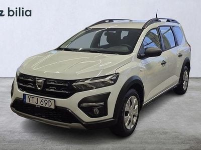 Vit Begagnad 2022 Dacia Jogger Essentiel Minibuss | 175 000 kr (Marknadspris)