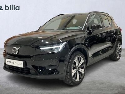 Svart Begagnad 2022 Volvo XC40 Core SUV | 354 900 kr