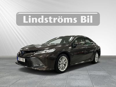 begagnad Toyota Camry 2,5 HYBRID EXECUTIVE NAVI V-hjul Skinn 7år garanti