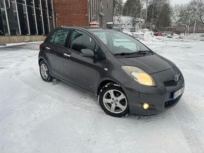 Begagnad 2010 Toyota Yaris Halvkombi | 28 000 kr (Bra pris)