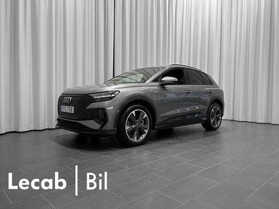 Tyfongrå metallic Begagnad 2025 Audi Q4 e-tron S-Line SUV | 619 500 kr