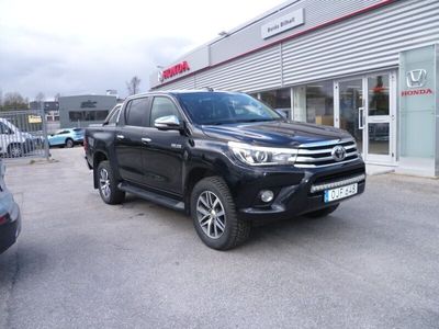 begagnad Toyota HiLux 2.4 PREMIUM AWD DUBBELHYTT Euro 6