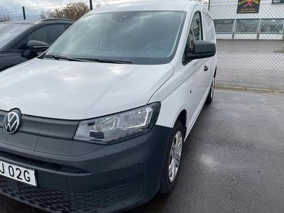 Vit Begagnad 2023 VW Caddy Maxi Minibuss | 329 000 kr (Dyr)
