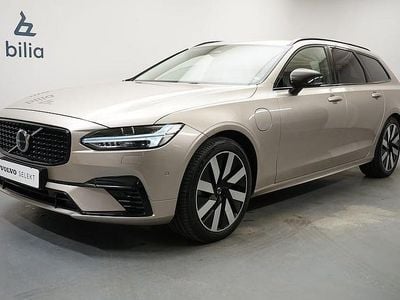 Begagnad Volvo V90 Plus 349 HK (256 kW) 2024 Ljusgrå Kombi