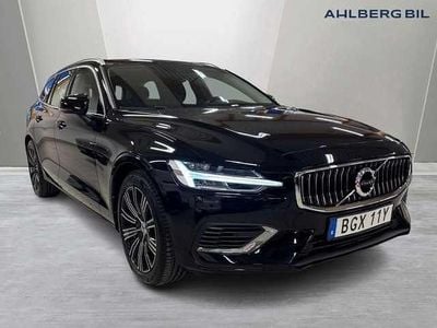 Svart Begagnad 2021 Volvo V60 Inscription Kombi | 279 500 kr (Marknadspris)