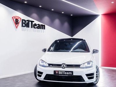 Vit Begagnad 2015 VW Golf VII R Halvkombi | 279 900 kr (Dyr)