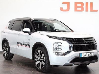 Begagnad Mitsubishi Outlander P-HEV Instyle 136 HK (100 kW) 2025 Vit SUV