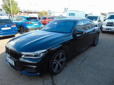 Begagnad BMW 730L 265 HK (194 kW) 2017 Svart Sedan