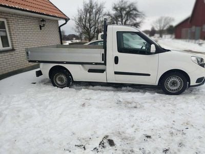 Begagnad Fiat Doblò 90 HK (66 kW) 2016 Minibuss