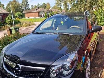 Begagnad Opel Vectra 250 HK (183 kW) 2008