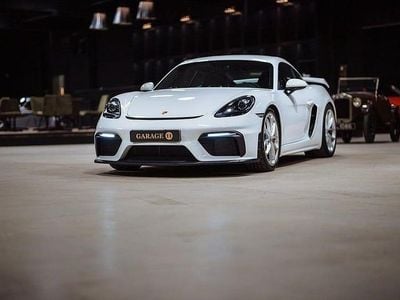 Porsche 718 Cayman GT4