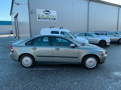 Begagnad Volvo S40 Kinetic 136 HK (100 kW) 2006 Ljusgrön Sedan
