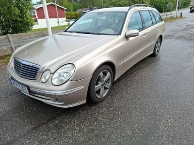 Mercedes E320