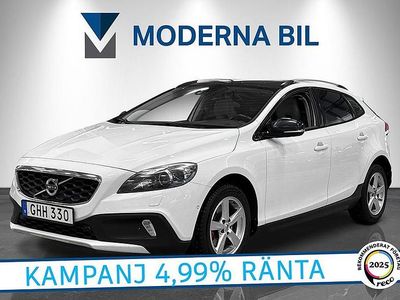 Vit Begagnad 2014 Volvo V40 CC Momentum Kombi | 124 900 kr (Marknadspris)