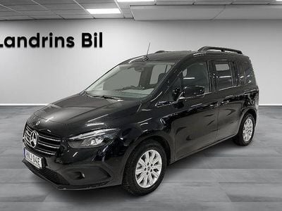 Begagnad Mercedes T180 Edition 116 HK (85 kW) 2024 Svart Minibuss