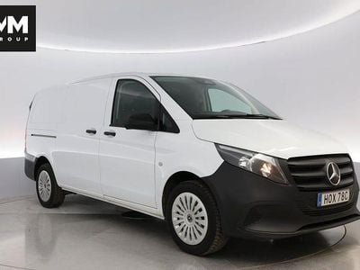 Arktisk vit Begagnad 2025 Mercedes Vito Van | 509 000 kr (Bra pris)