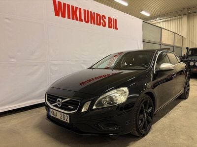 Begagnad Volvo S60 R-Design 179 HK (131 kW) 2012 Svart Sedan