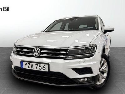 Pure white Begagnad 2017 VW Tiguan SUV | 229 900 kr (Marknadspris)