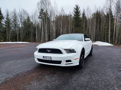 begagnad Ford Mustang V6 Convertible SelectShift