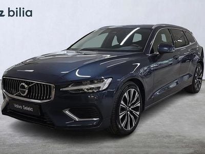 Begagnad Volvo V60 Core 355 HK (261 kW) 2023 Blå Kombi