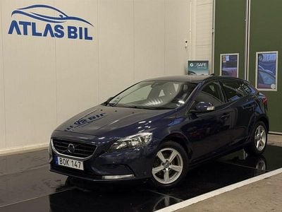 Blå Begagnad 2014 Volvo V40 Kinetic Sportkupé | 79 900 kr (Marknadspris)