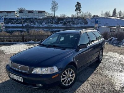 begagnad Volvo V40 2.0T