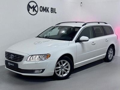 Vit Begagnad 2013 Volvo V70 Momentum Kombi | 109 900 kr (Marknadspris)