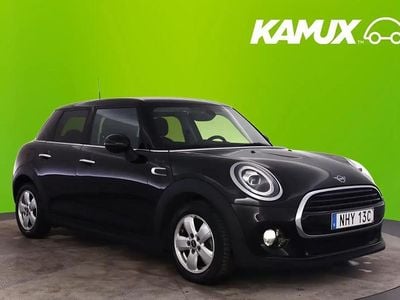 Begagnad Mini Cooper Essential 136 HK (100 kW) 2019 Svart Halvkombi
