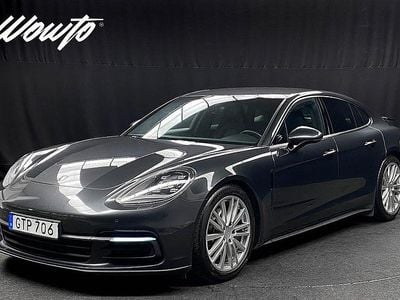 Grå (volcano grå metallic) Begagnad 2018 Porsche Panamera 4 Sedan | 469 800 kr (Superpris)