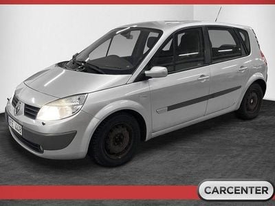 Begagnad Renault Scénic II 112 HK (82 kW) 2005 Silver Minibuss