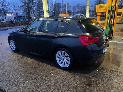Begagnad 2016 BMW 116 Halvkombi | 144 500 kr (Marknadspris)