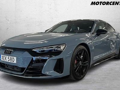 Grå Begagnad 2022 Audi e-tron SUV | 799 000 kr