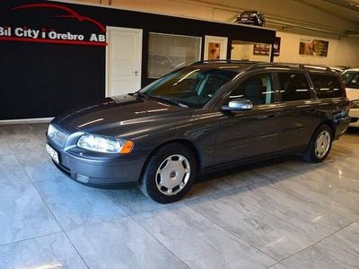 Grå Begagnad 2006 Volvo V70 Kombi | 44 900 kr (Marknadspris)