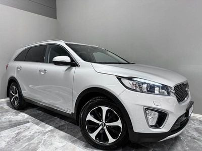 Grå Begagnad 2015 Kia Sorento SUV | 174 900 kr (Lite dyr)