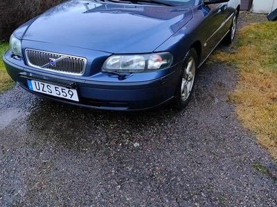 Begagnad 2004 Volvo V70 Kombi | 18 000 kr (Lite dyr)