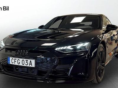 Mythosschwarz metallic Begagnad 2024 Audi e-tron SUV | 879 000 kr