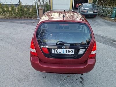 Suzuki Liana