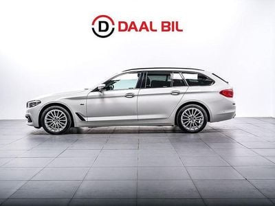 Vit Begagnad 2017 BMW 520 Sport Line Kombi | 194 700 kr (Lite dyr)