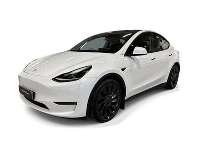 Vit Begagnad 2023 Tesla Model Y Performance SUV | 488 500 kr (Dyr)