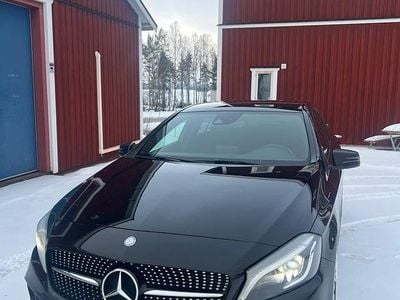 Begagnad Mercedes A180 122 HK (89 kW) 2016 Svart