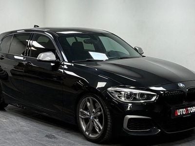 Begagnad BMW M135 326 HK (239 kW) 2015 Svart Halvkombi