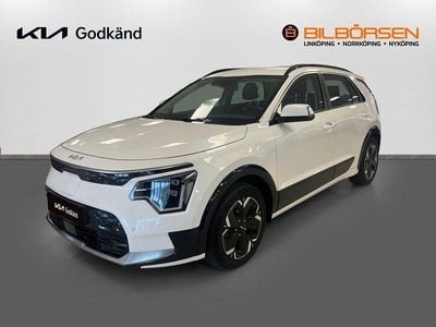 Begagnad Kia e-Niro 150 kW (204 HK) 2023 /swp/ snow white pearl SUV