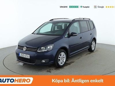 Blå Begagnad 2015 VW Touran Minibuss | 127 000 kr (Marknadspris)